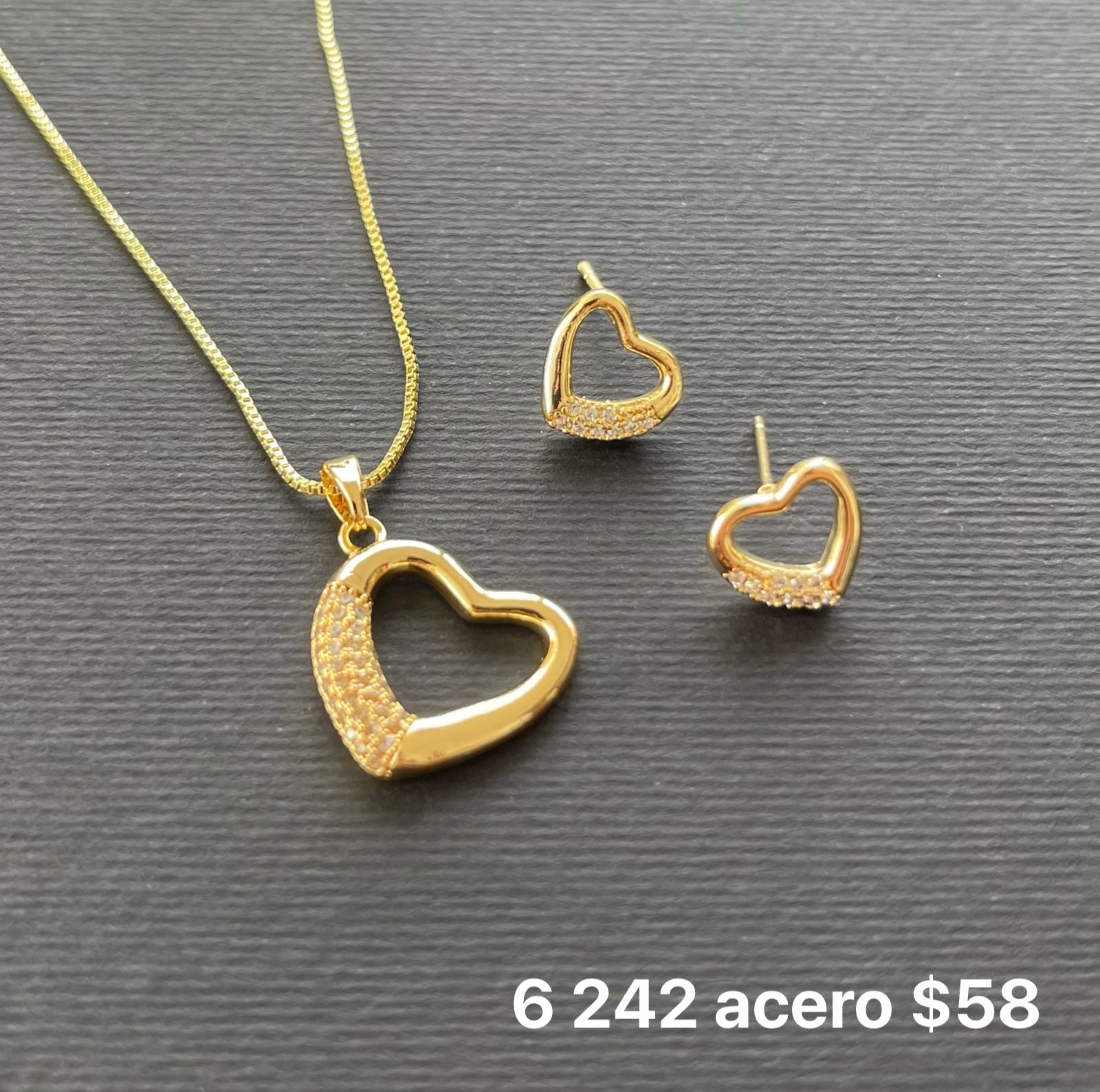 Set collar y aretes acero