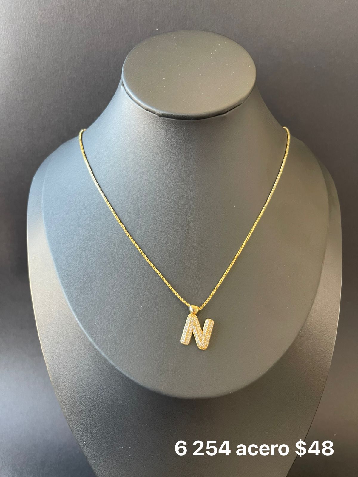 Collar letra acero y zirconia