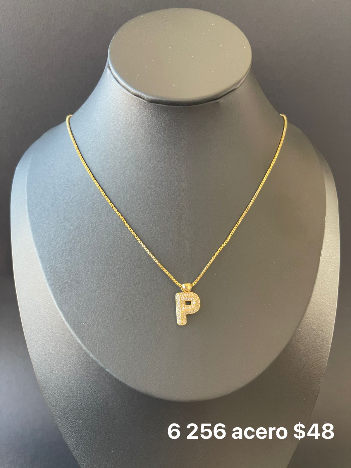 Collar letra acero y zirconia