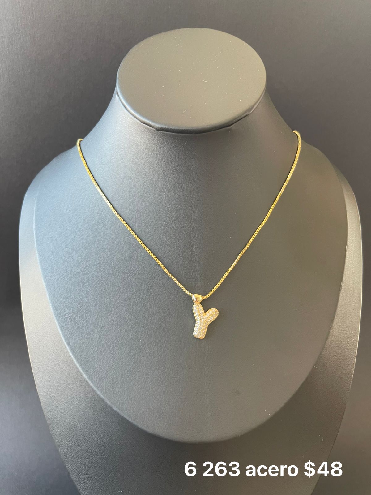 Collar letra acero y zirconia