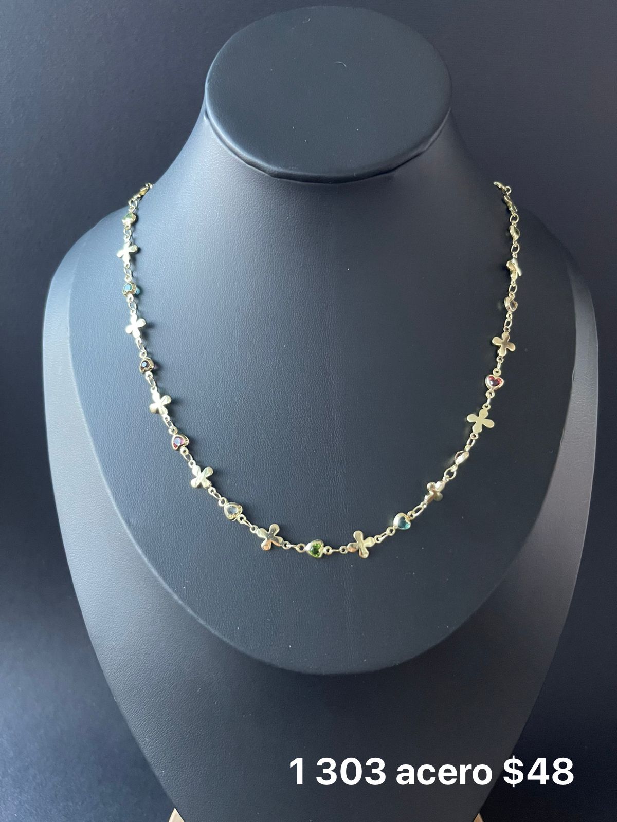 Collar con dije acero