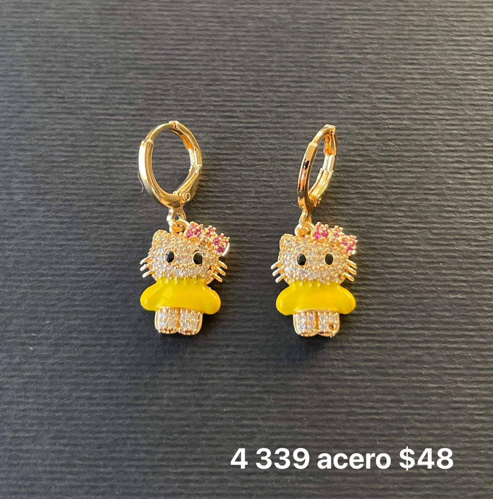 Aretes Kitty acero