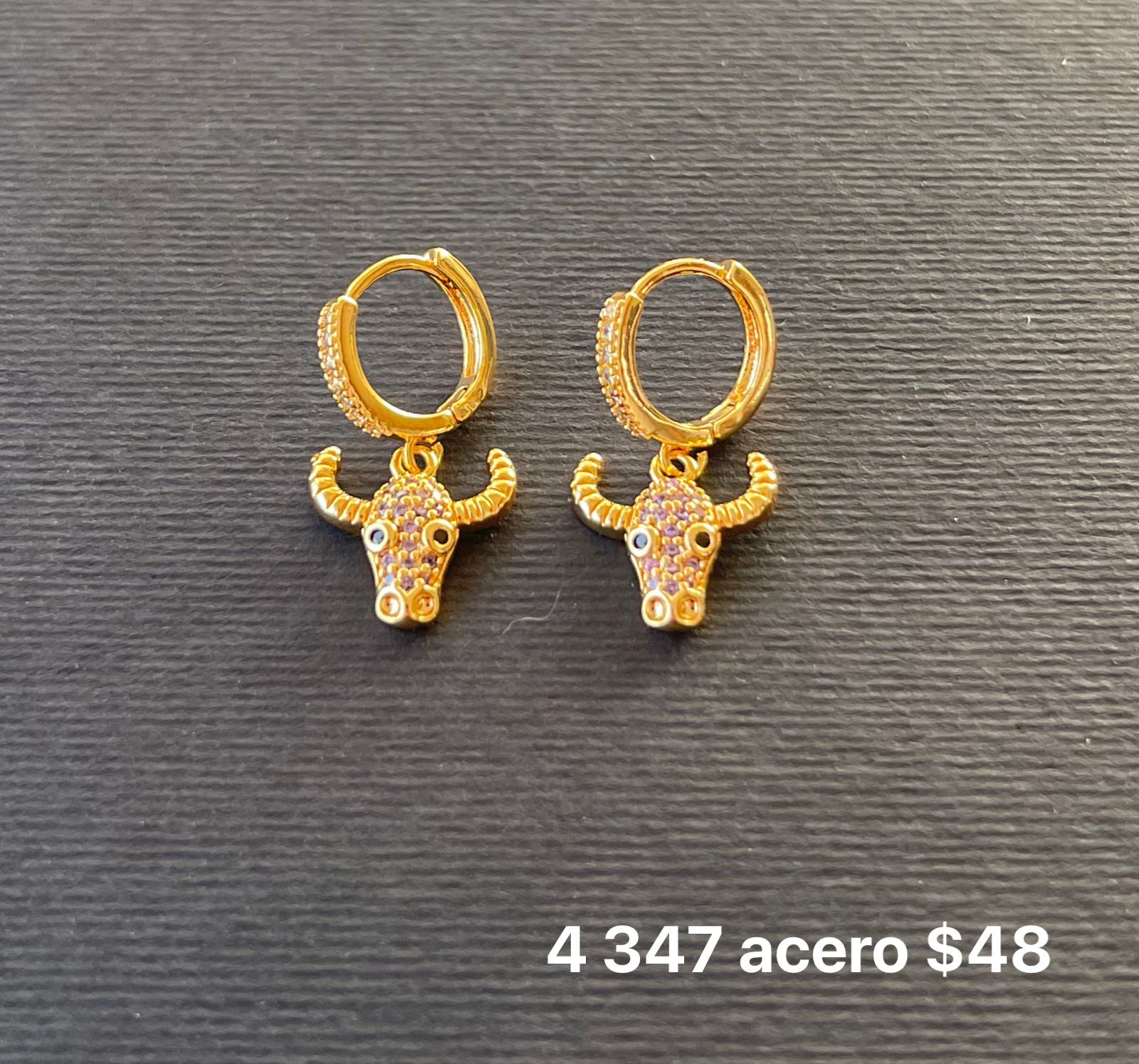 Aretes acero cabeza de toro