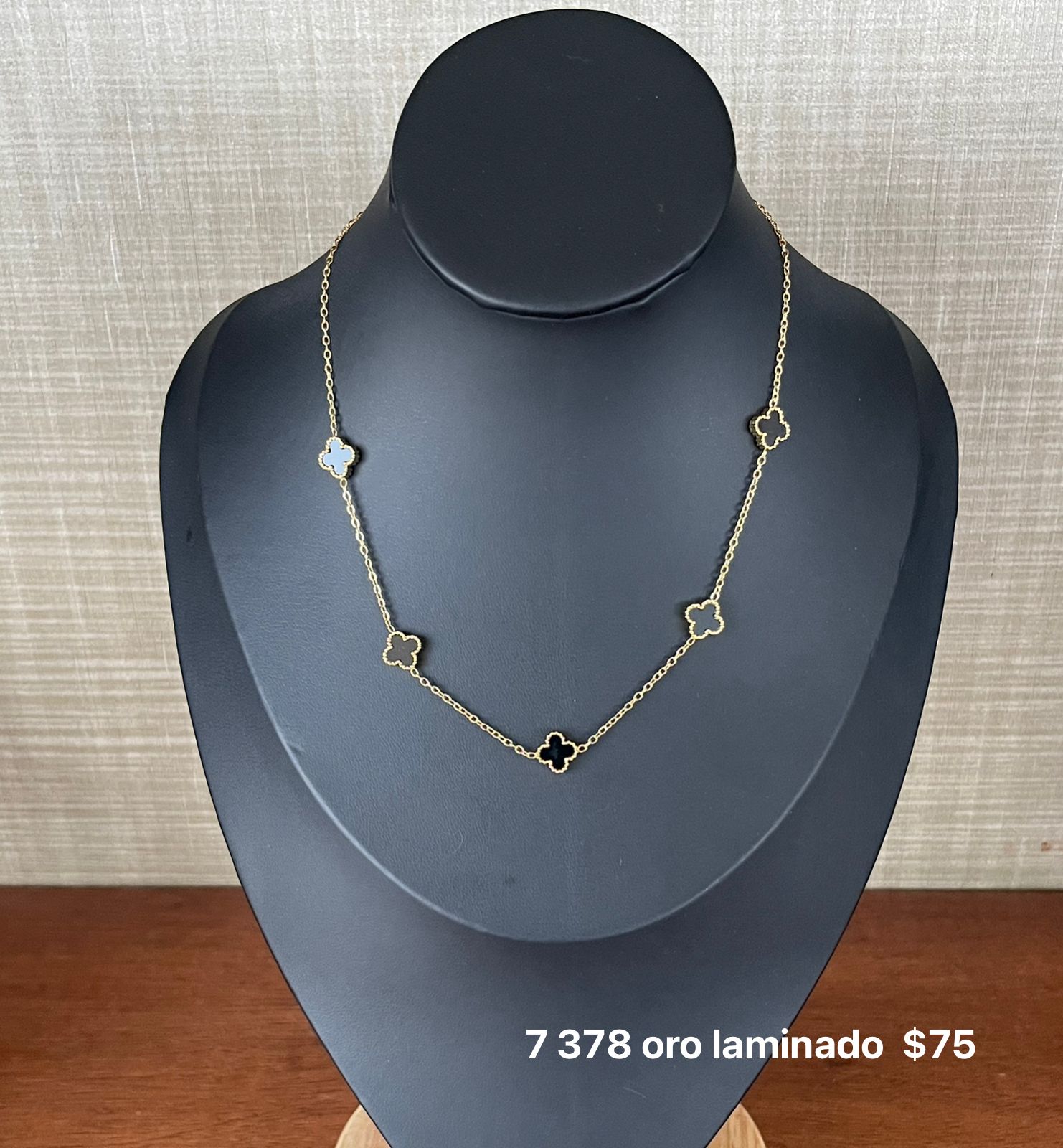 Collar Van Cleef oro laminado