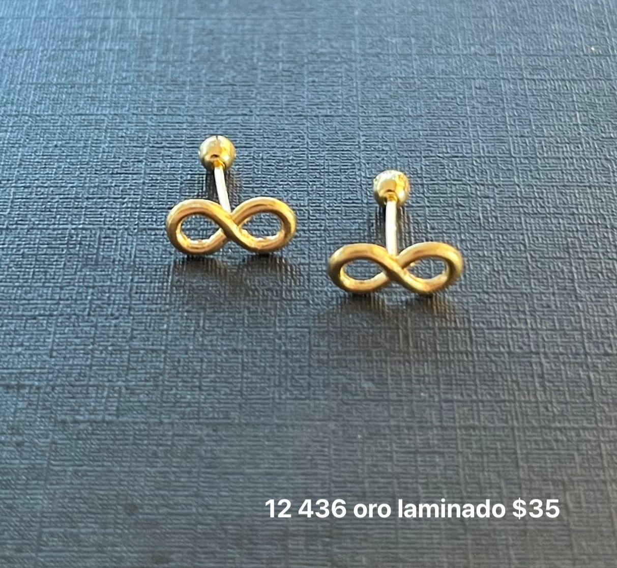 Broquel oro laminado y esmalte