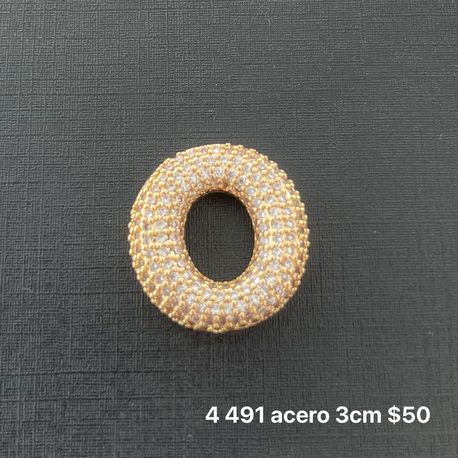 Letra transversal acero y zirconia