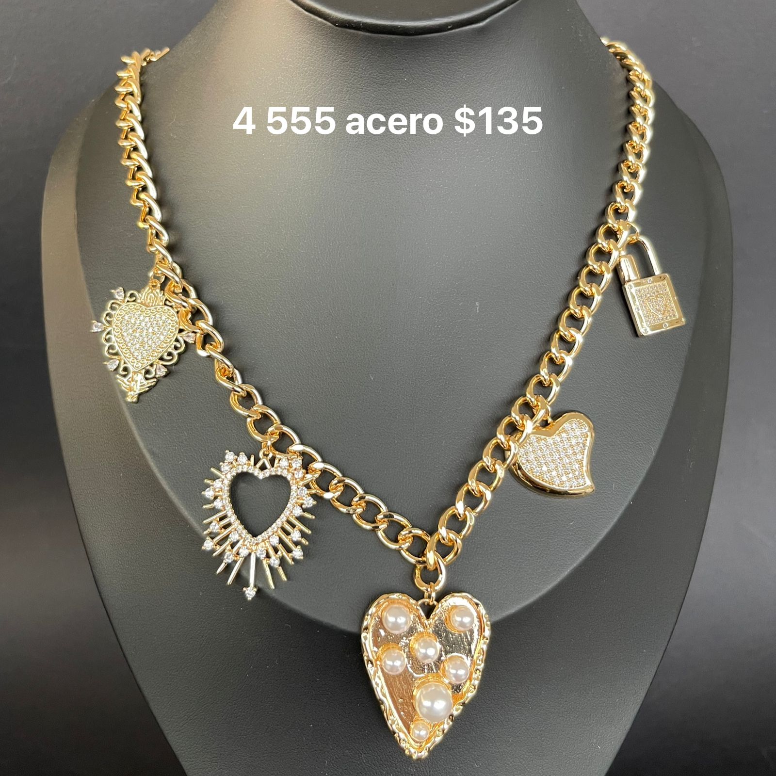 Collar grande de acero